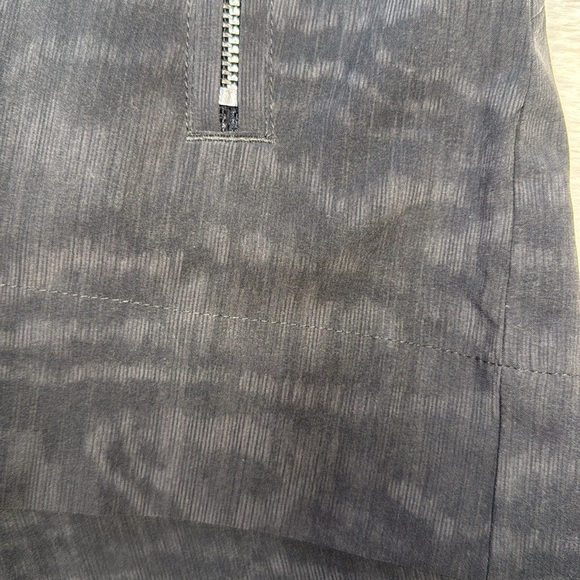 Athleta | Camden Printed Short, Size 6 - Picture 8 of 15